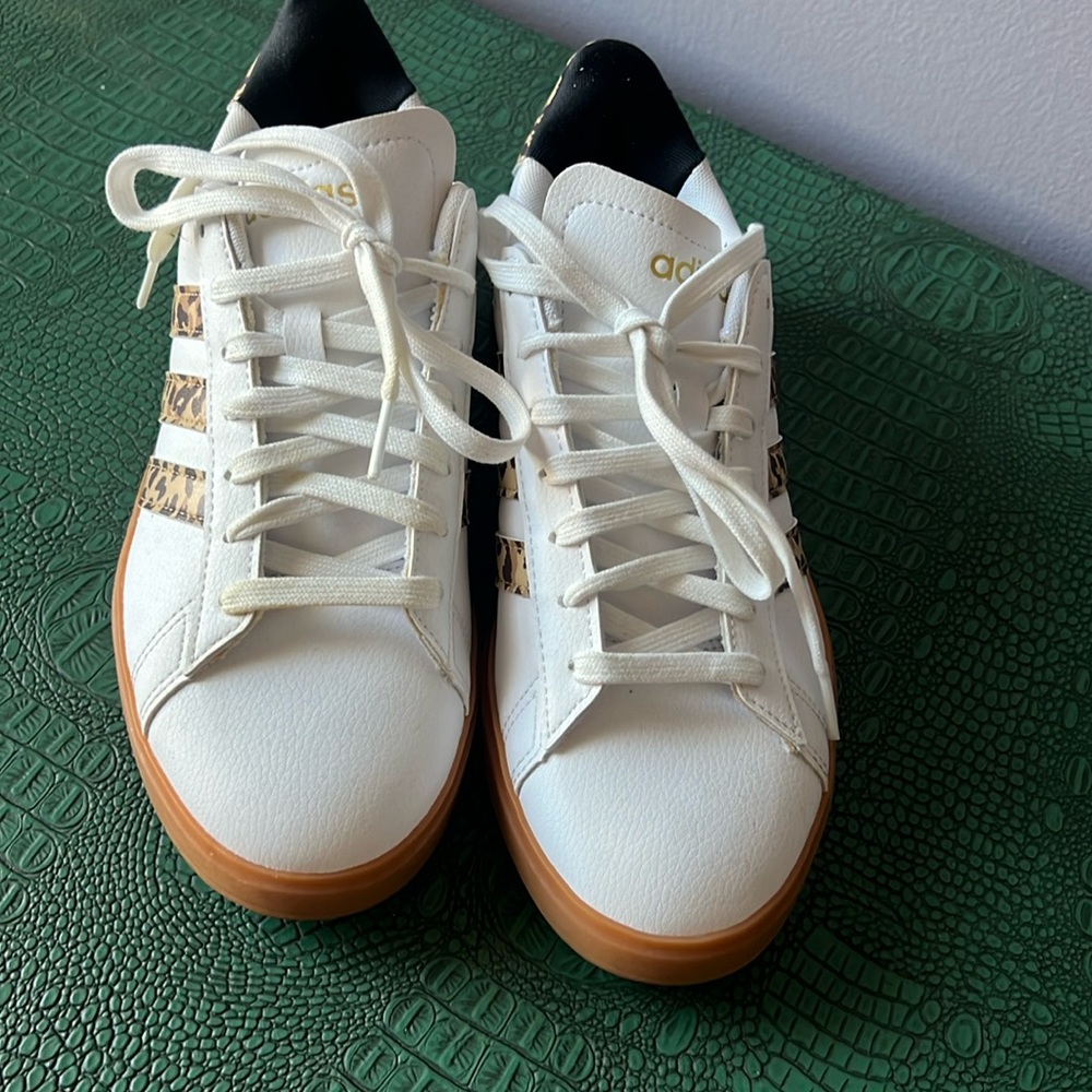 Gum sole adidas